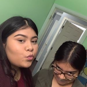 Meet your Posher, Reyna